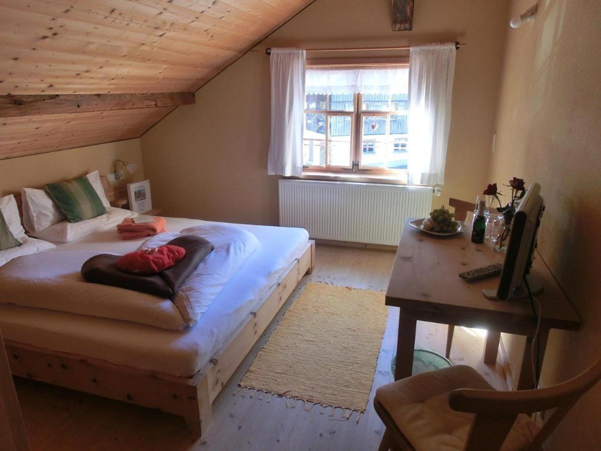 Naze's Hus